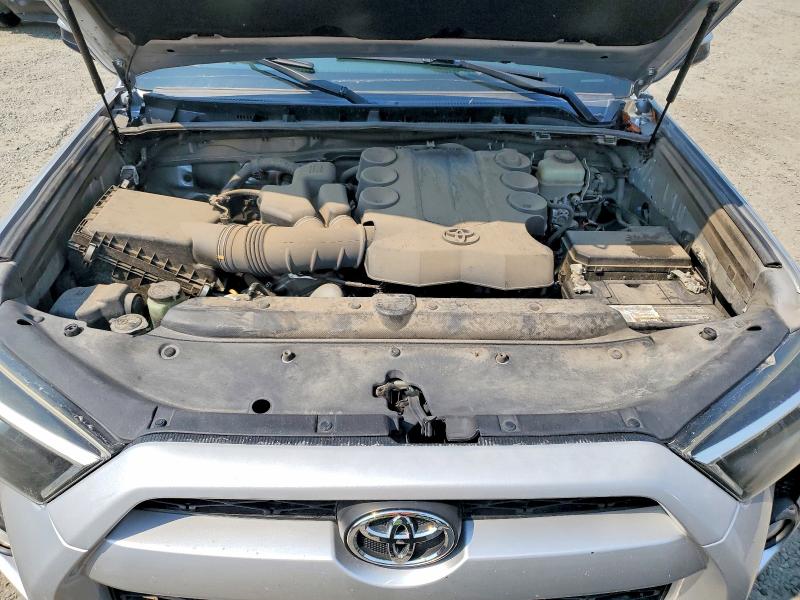 Photo 12 from auction – 2018 TOYOTA 4RUNNER with VIN JTEBU5JR9J5536646