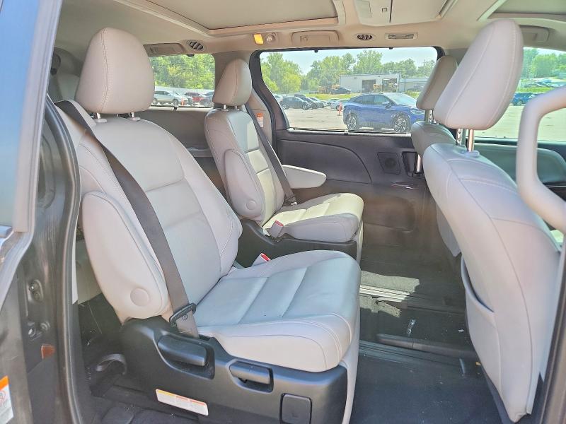 صورة رقم 11 من المزاد - 2017 TOYOTA SIENNA مع VIN 5TDYZ3DC3HS899900