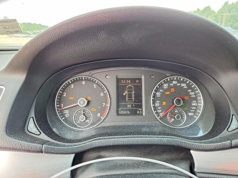 Photo 9 from auction – 2013 VOLKSWAGEN PASSAT with VIN 1VWBP7A30DC018988
