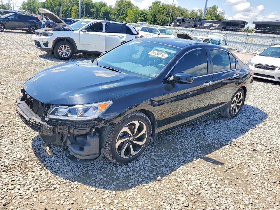 HONDA ACCORD 2016 with VIN 1HGCR2F70GA240013 - Photo from auction