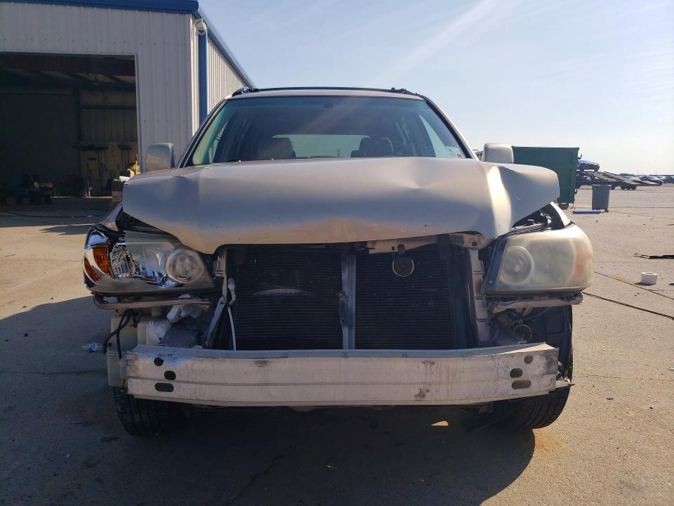 Photo 5 from auction – 2004 TOYOTA HIGHLANDER with VIN JTEDP21A440017997