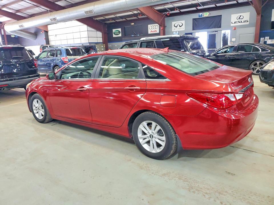 Photo 2 from auction – 2013 HYUNDAI SONATA with VIN 5NPEB4AC4DH526947