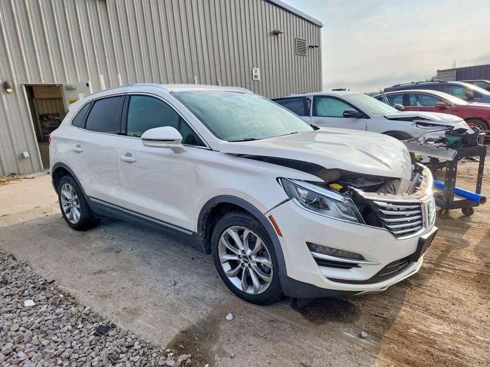 Photo 4 from auction – 2016 LINCOLN MKC with VIN 5LMCJ2D90GUJ01050