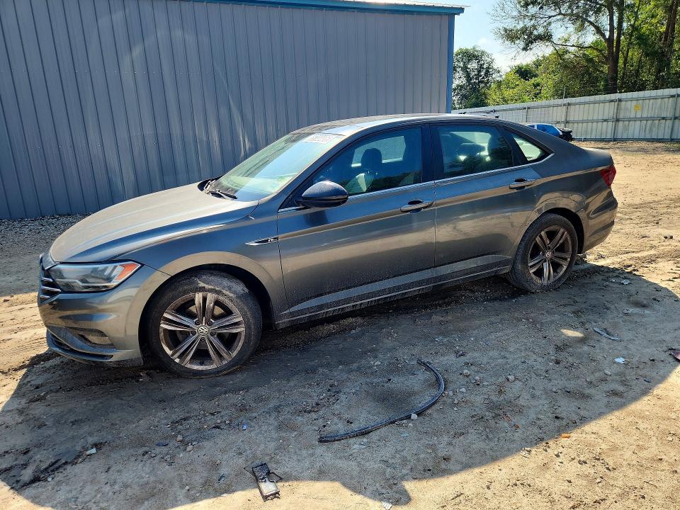VOLKSWAGEN JETTA 2019 with VIN 3VWC57BU2KM043744 - Photo from auction
