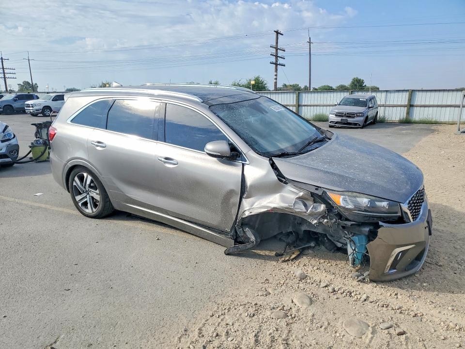Photo 4 from auction – 2019 KIA SORENTO with VIN 5XYPKDA58KG453290