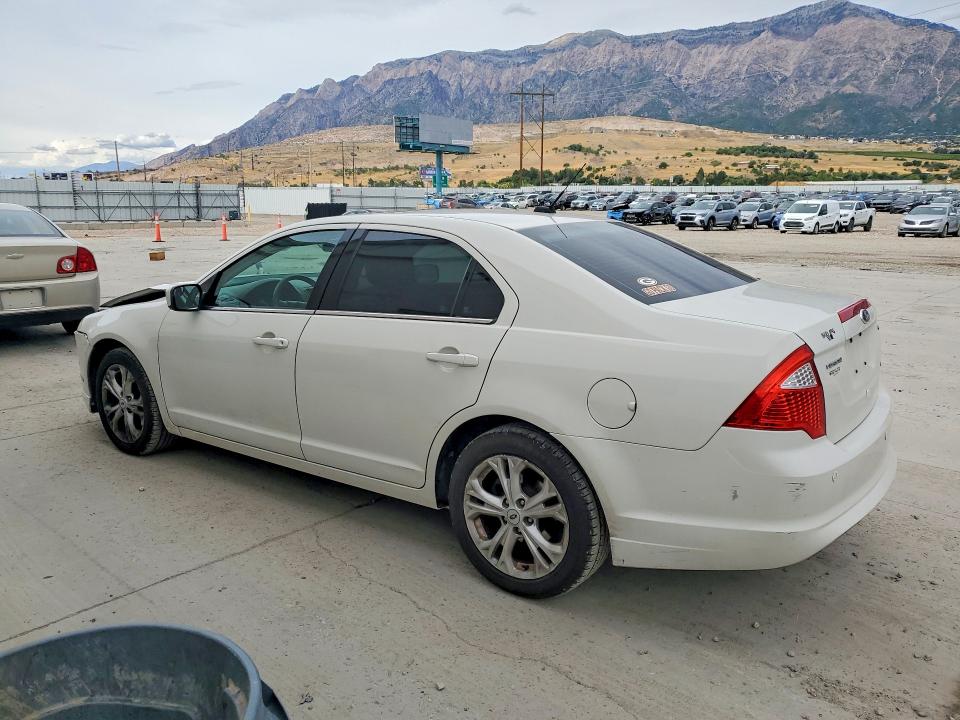 Photo 2 from auction – 2012 FORD FUSION with VIN 3FAHP0HA5CR415837