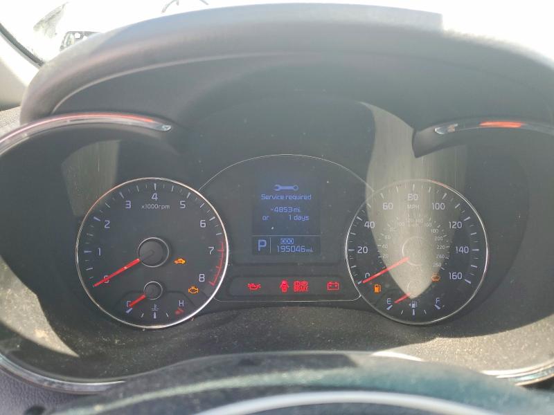 Photo 9 from auction – 2015 KIA FORTE with VIN KNAFZ4A80F5303817