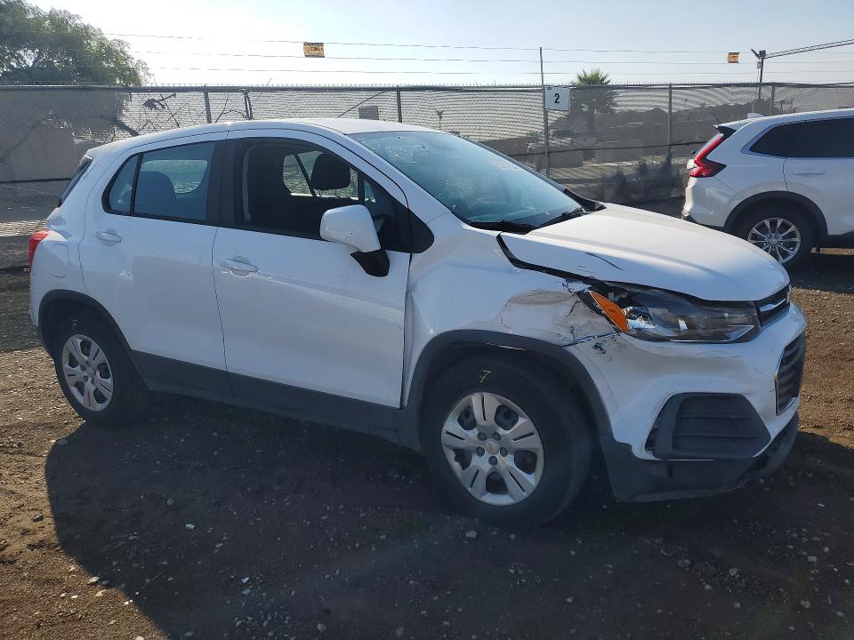 Photo 4 from auction – 2019 CHEVROLET TRAX with VIN LSGCJKSB5KY007426