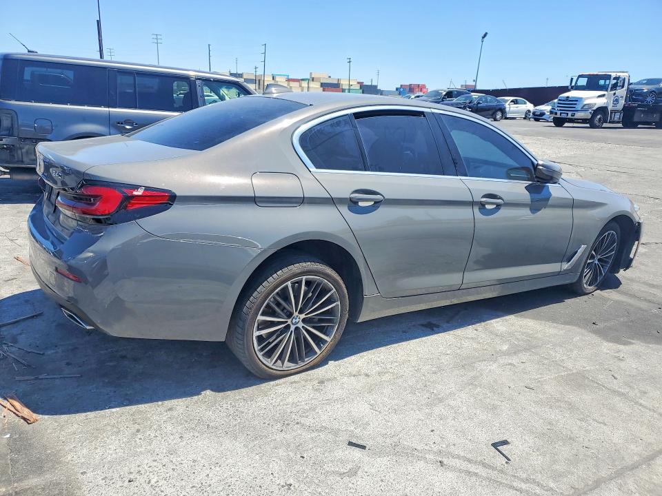 Photo 3 from auction – 2022 BMW 540 with VIN WBA53BJ02NWX58138