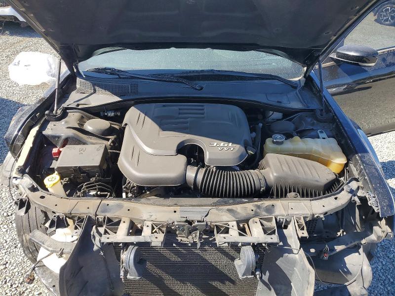 Photo 11 from auction – 2021 CHRYSLER 300 with VIN 2C3CCABG4MH529140