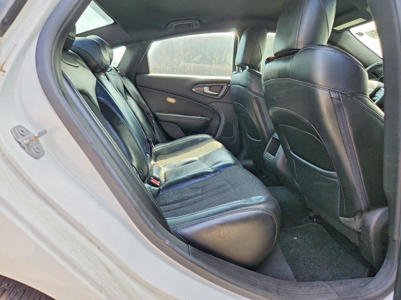 Photo 10 from auction – 2015 CHRYSLER 200 with VIN 1C3CCCBB7FN746921