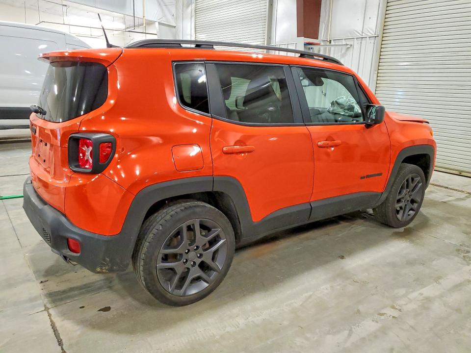 Photo 3 from auction – 2021 JEEP RENEGADE with VIN ZACNJDBB1MPM53873
