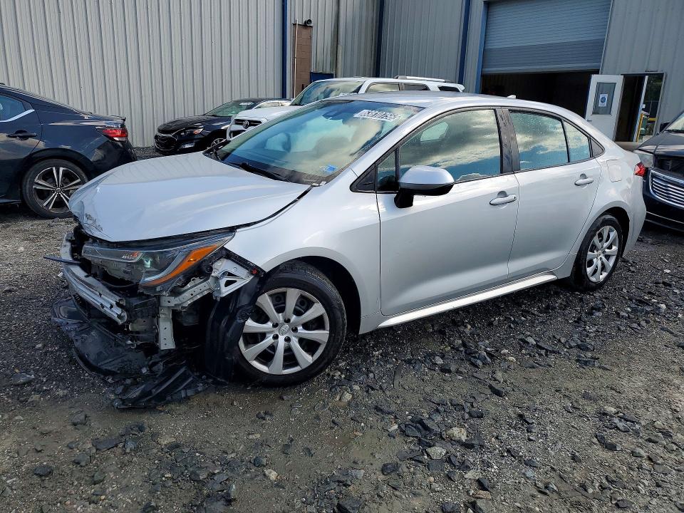 TOYOTA COROLLA 2022 with VIN 5YFEPMAE0NP275559 - Photo from auction