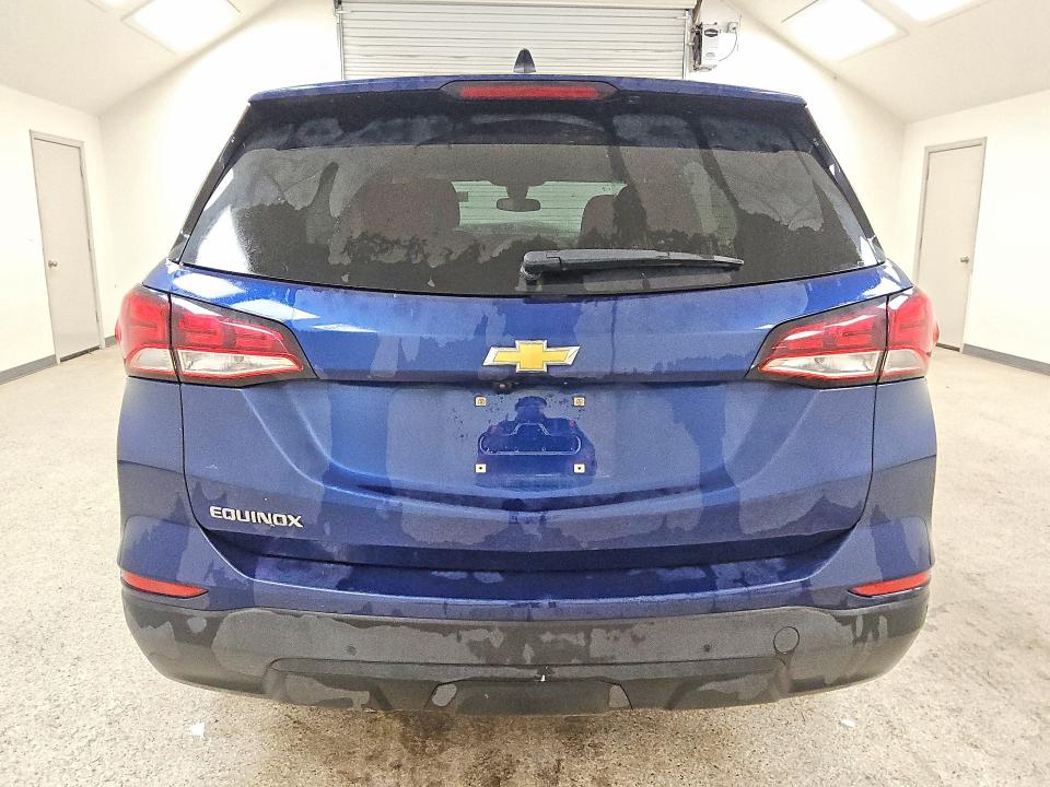 Photo 6 from auction – 2022 CHEVROLET EQUINOX with VIN 2GNAXHEV6N6114884
