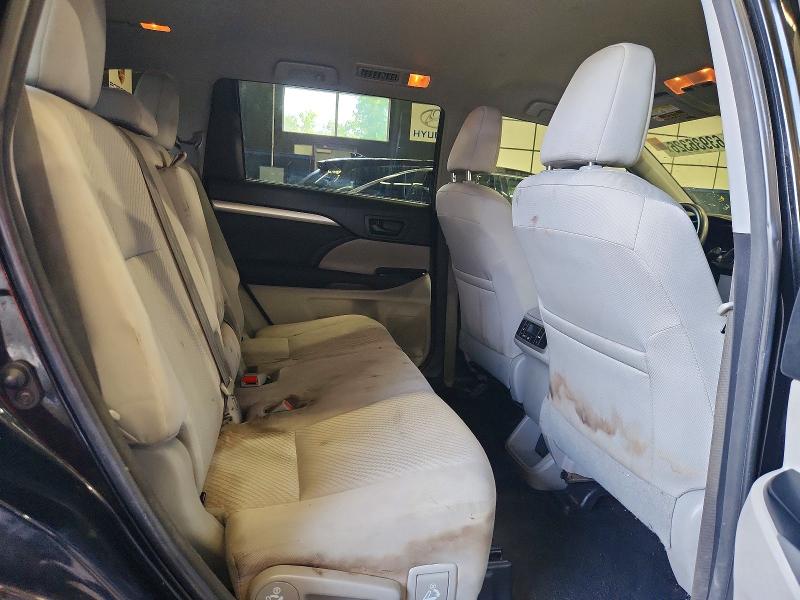 Photo 11 from auction – 2018 TOYOTA HIGHLANDER with VIN 5TDBZRFH6JS808738