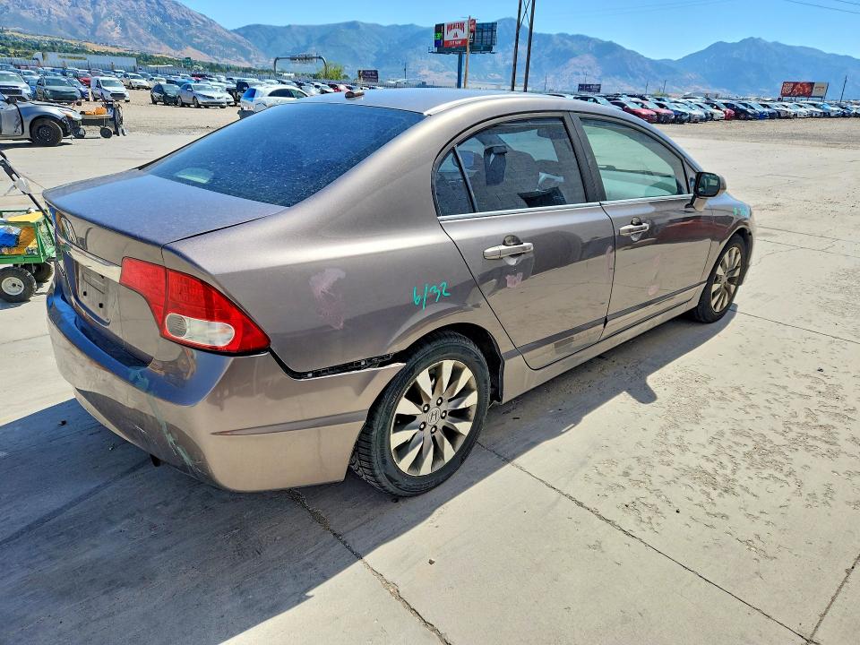 Photo 3 from auction – 2010 HONDA CIVIC with VIN 19XFA1F91AE018969