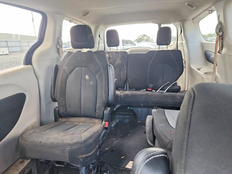 Photo 10 from auction – 2020 CHRYSLER VOYAGER with VIN 2C4RC1CG5LR134543
