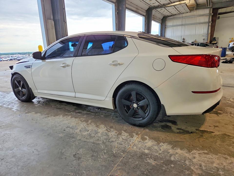 Photo 2 from auction – 2015 KIA OPTIMA with VIN KNAGM4A77F5547538
