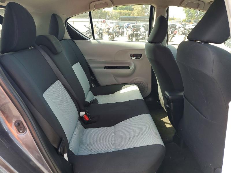 Photo 10 from auction – 2014 TOYOTA PRIUS C with VIN JTDKDTB34E1064498