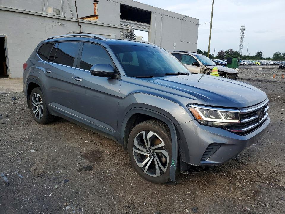 Photo 4 from auction – 2022 VOLKSWAGEN ATLAS with VIN 1V2BR2CAXNC530530