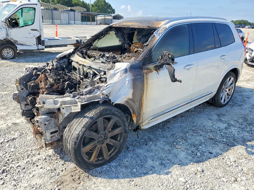 VOLVO XC90 2017 with VIN YV4A22PL0H1163552 - Photo from auction
