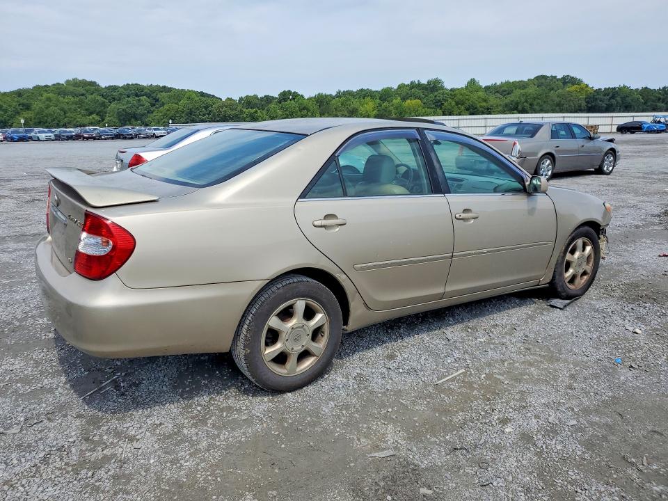 Photo 3 from auction – 2003 TOYOTA CAMRY with VIN 4T1BF32KX3U556722