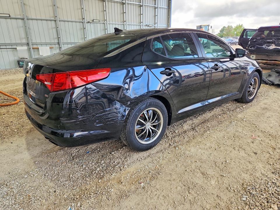 Photo 3 from auction – 2011 KIA OPTIMA with VIN KNAGM4A71B5066145