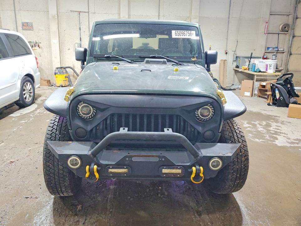 Photo 5 from auction – 2010 JEEP WRANGLER UNLIMITED with VIN 1J4HA5H11AL215472