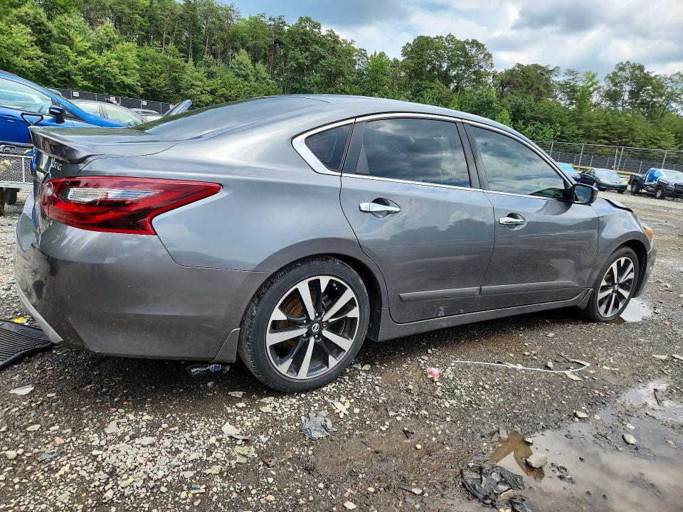 Photo 3 from auction – 2018 NISSAN ALTIMA with VIN 1N4AL3AP7JC101017