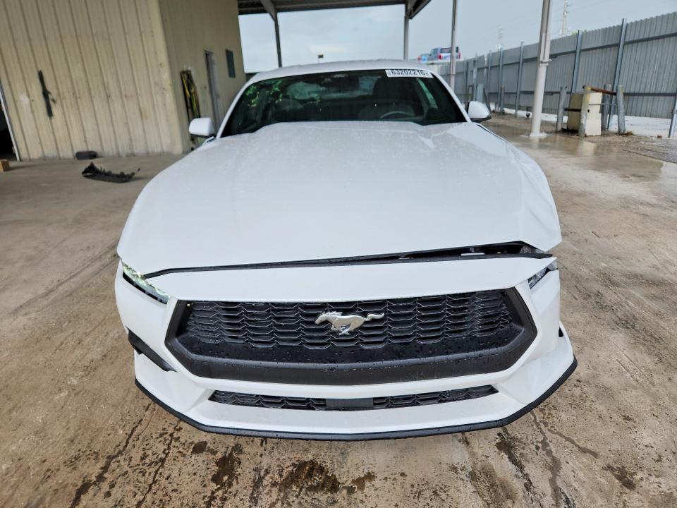Photo 5 from auction – 2025 FORD MUSTANG with VIN 1FA6P8TH3S5101342