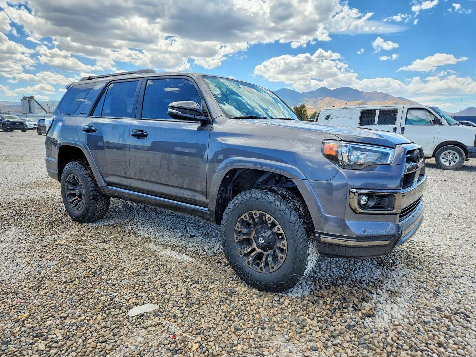 Photo 4 from auction – 2021 TOYOTA 4RUNNER with VIN JTEJU5JR9M5844805