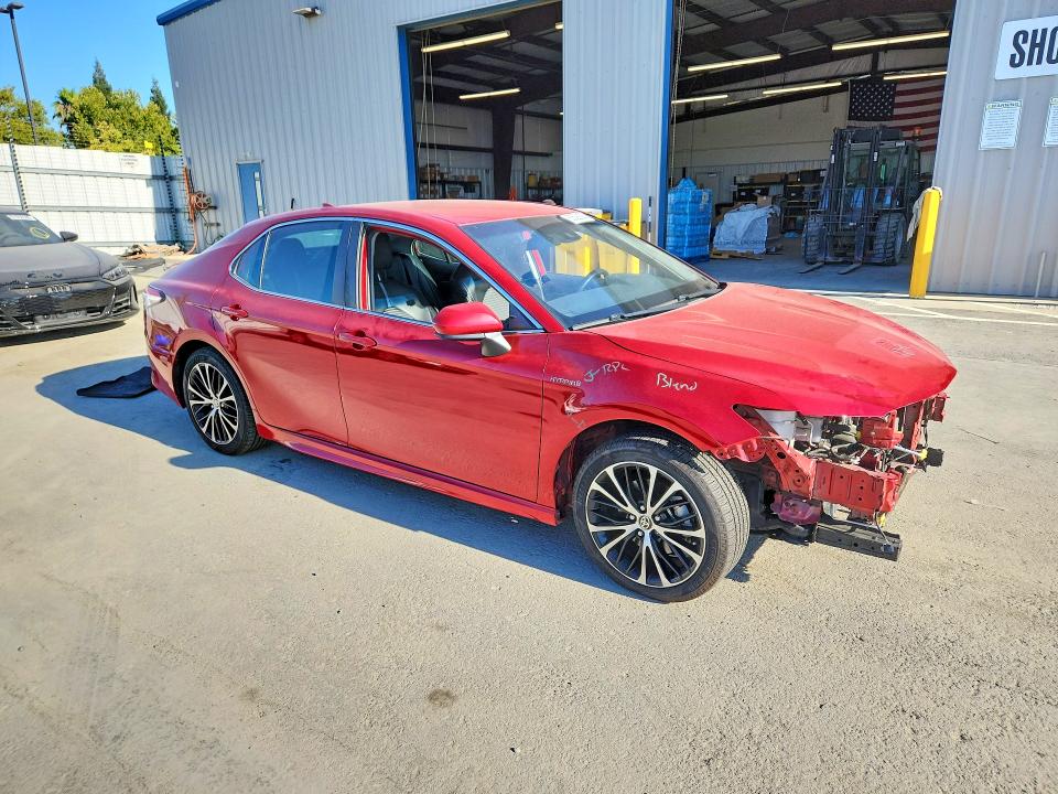 Photo 4 from auction – 2020 TOYOTA CAMRY with VIN 4T1G31AK9LU019490