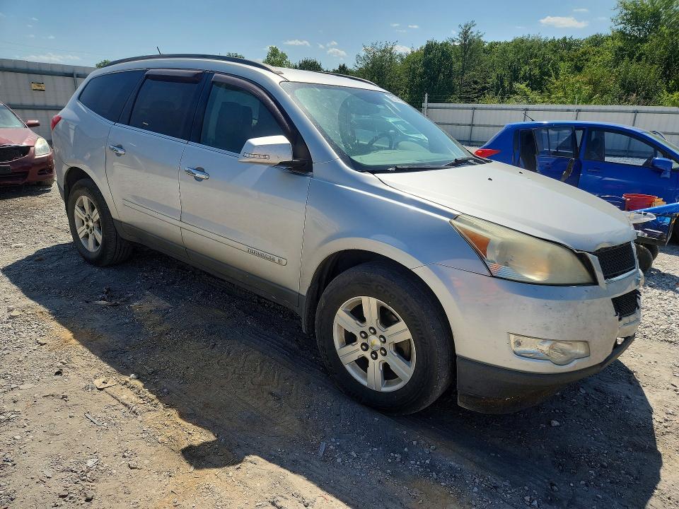 Zdjęcie 4 z aukcji – 2010 CHEVROLET TRAVERSE z VIN 1GNLVFED4AS102573