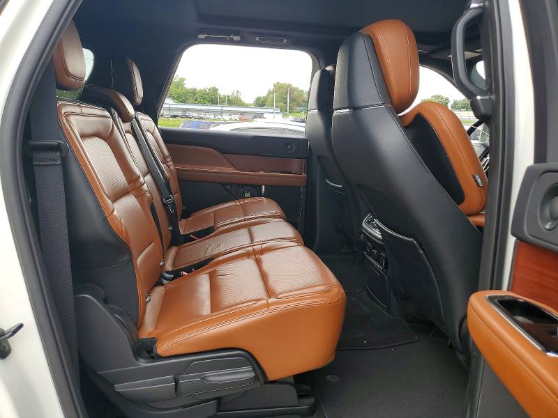 Photo 11 from auction – 2020 LINCOLN NAVIGATOR with VIN 5LMJJ3LT5LEL06104