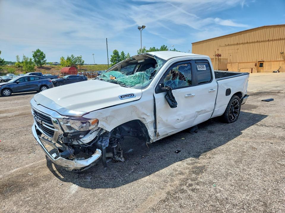 RAM 1500 2019 with VIN 1C6RREBG1KN684087 - Photo from auction