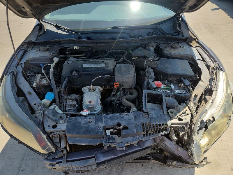 Photo 11 from auction – 2015 HONDA ACCORD with VIN 1HGCR2F37FA109799
