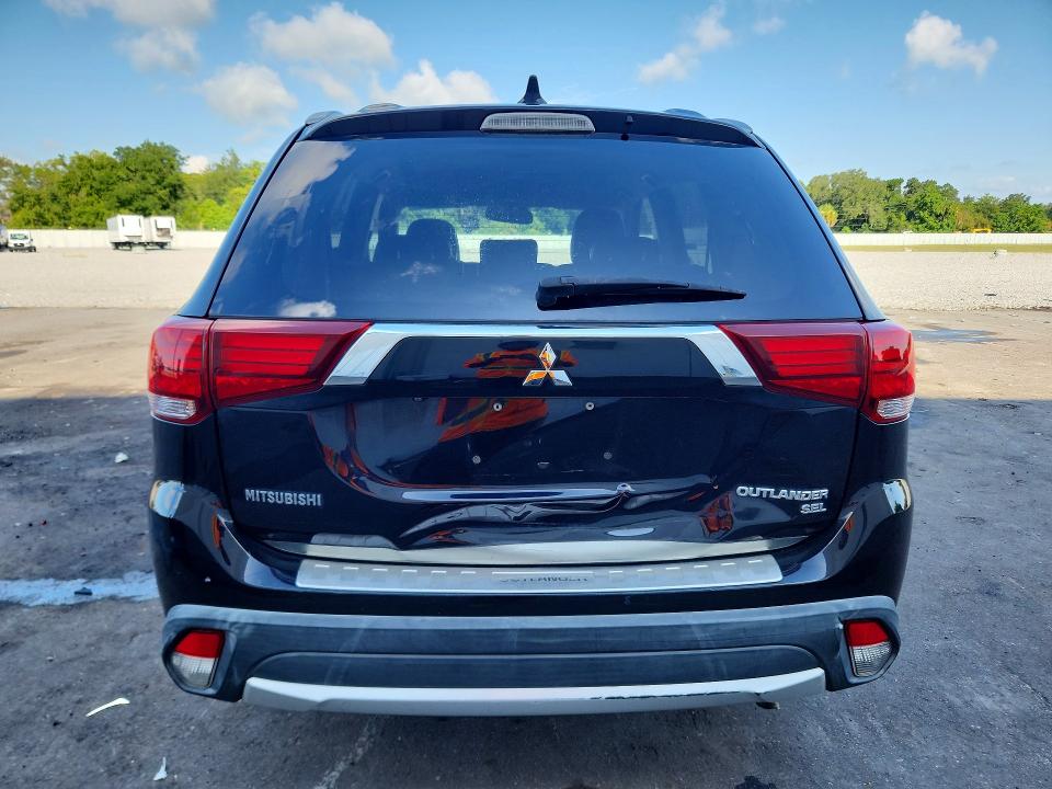 Photo 6 from auction – 2017 MITSUBISHI OUTLANDER with VIN JA4AD3A38HZ002132