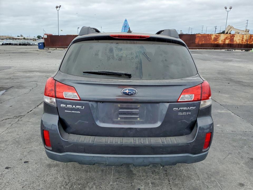 Photo 6 from auction – 2012 SUBARU OUTBACK with VIN 4S4BRDKCXC2296811