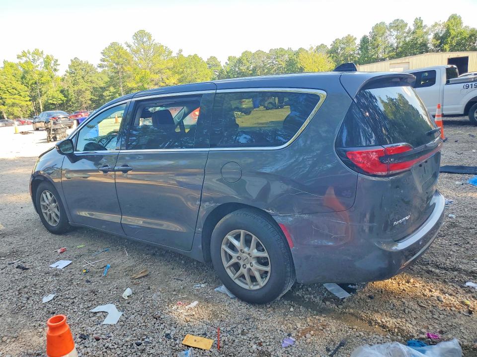 Photo 2 from auction – 2023 CHRYSLER PACIFICA with VIN 2C4RC1BG7PR514622