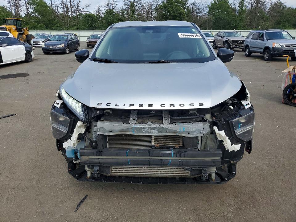 Photo 5 from auction – 2022 MITSUBISHI ECLIPSE CROSS with VIN JA4ATVAA0NZ044139