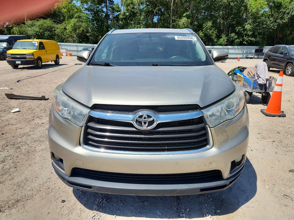 Снимка 5 от търг – 2014 TOYOTA HIGHLANDER с VIN 5TDKKRFH0ES008768