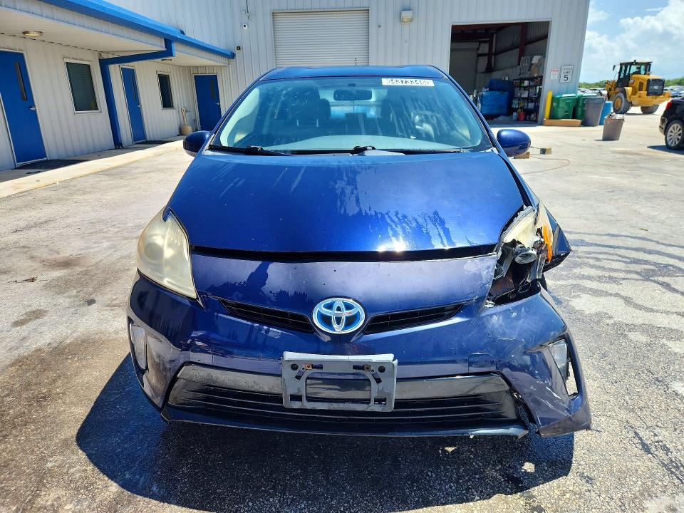 Photo 5 from auction – 2013 TOYOTA PRIUS with VIN JTDKN3DU3D0354318