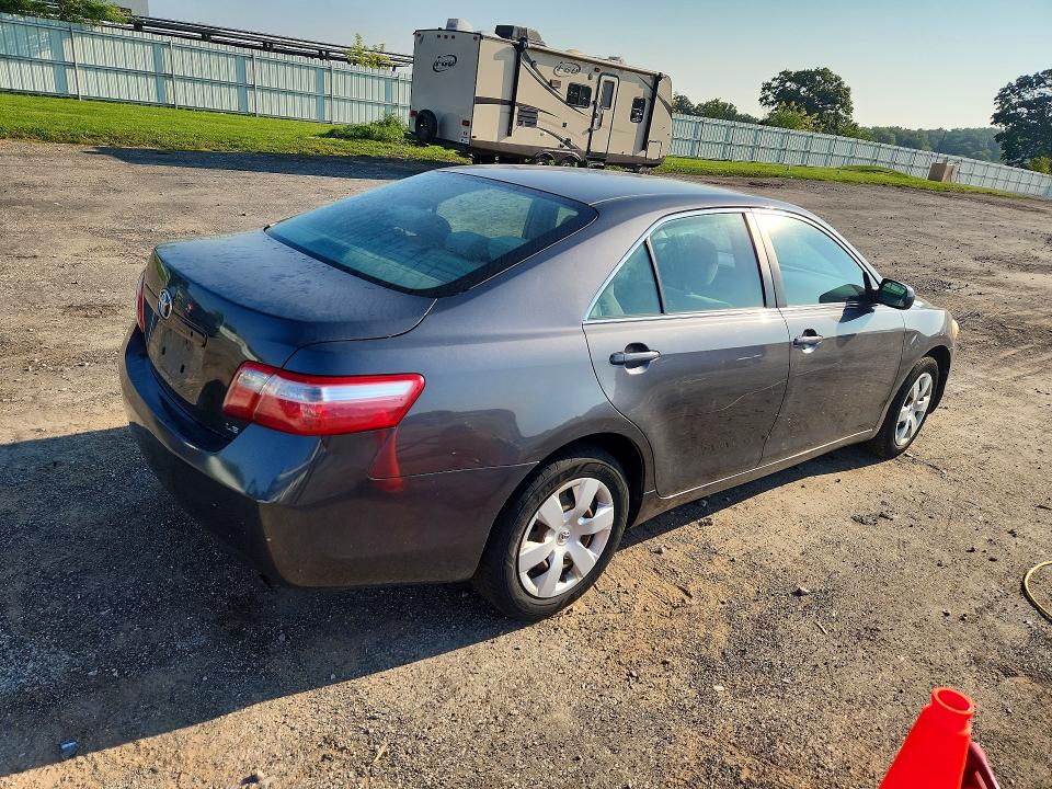 Photo 3 from auction – 2009 TOYOTA CAMRY with VIN 4T4BE46K49R100376