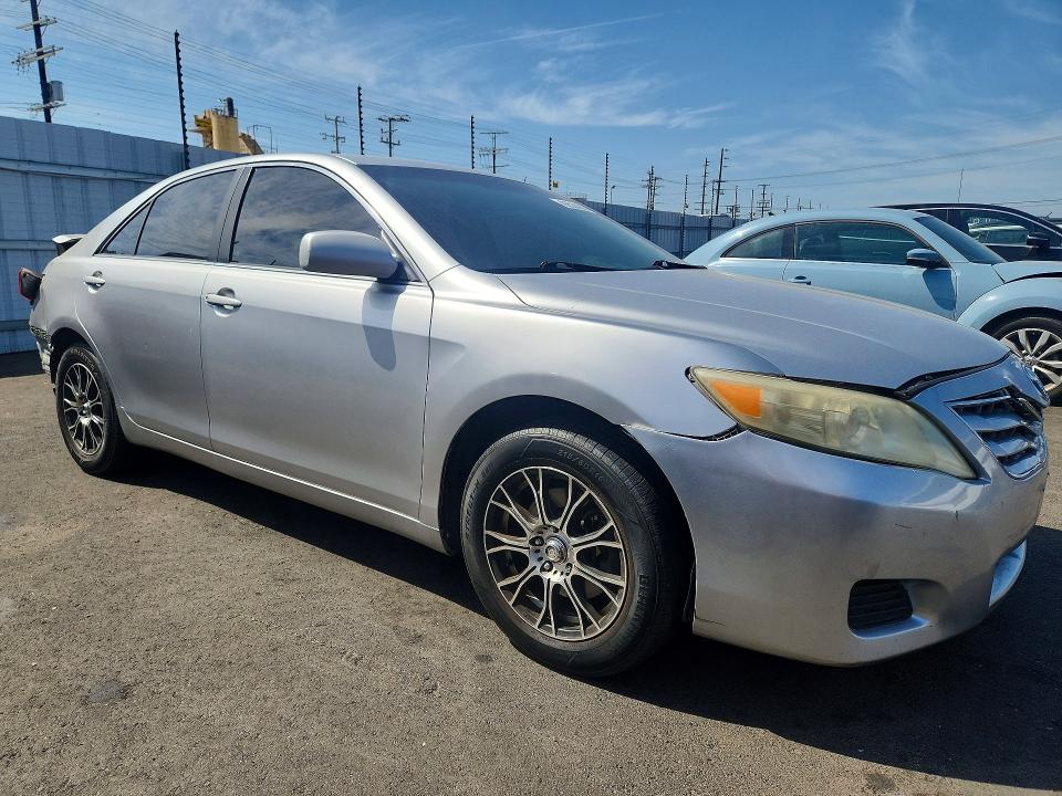 Photo 4 from auction – 2010 TOYOTA CAMRY with VIN 4T4BF3EK8AR009804