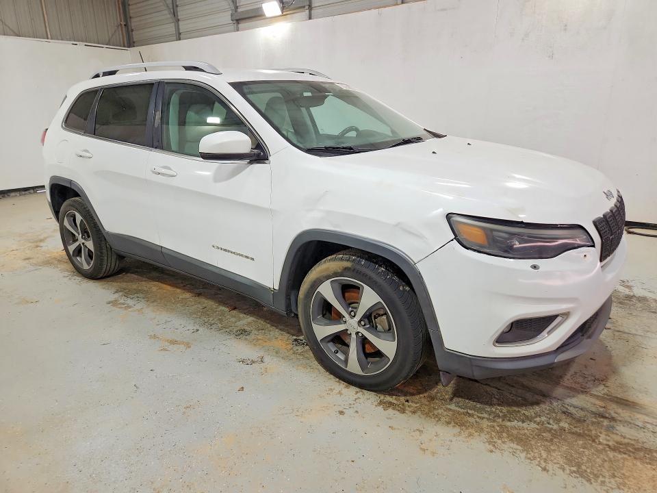 Photo 4 from auction – 2019 JEEP CHEROKEE with VIN 1C4PJLDB7KD242742