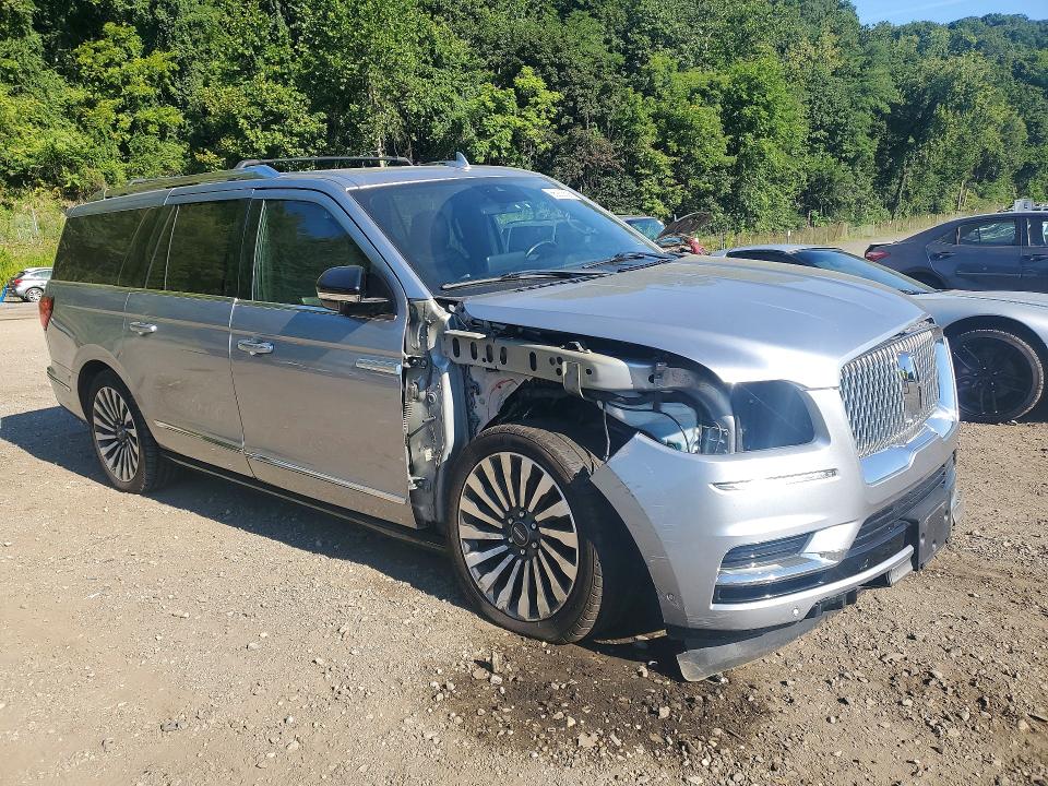 Photo 4 from auction – 2021 LINCOLN NAVIGATOR with VIN 5LMJJ3LT5MEL18187