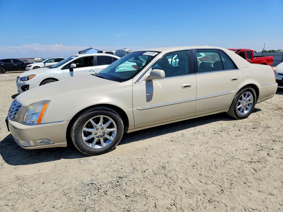 CADILLAC DTS 2010 with VIN 1G6KR5EY0AU133302 - Photo from auction