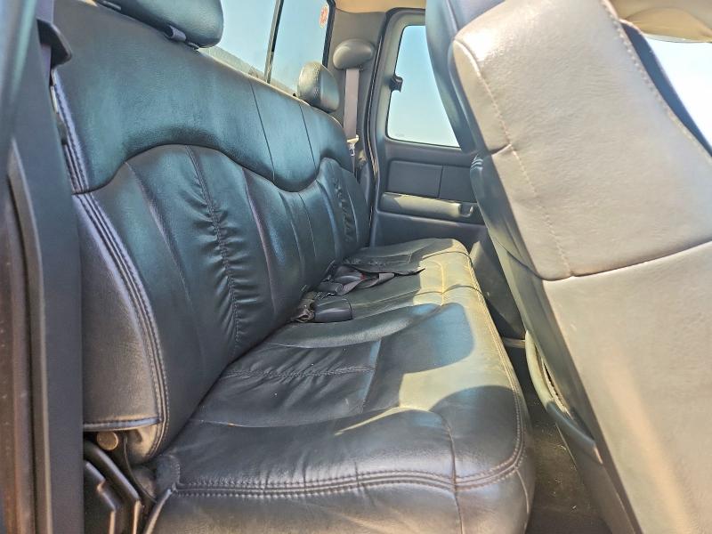 Photo 10 from auction – 2002 CHEVROLET SILVERADO with VIN 2GCEK19TX21328861