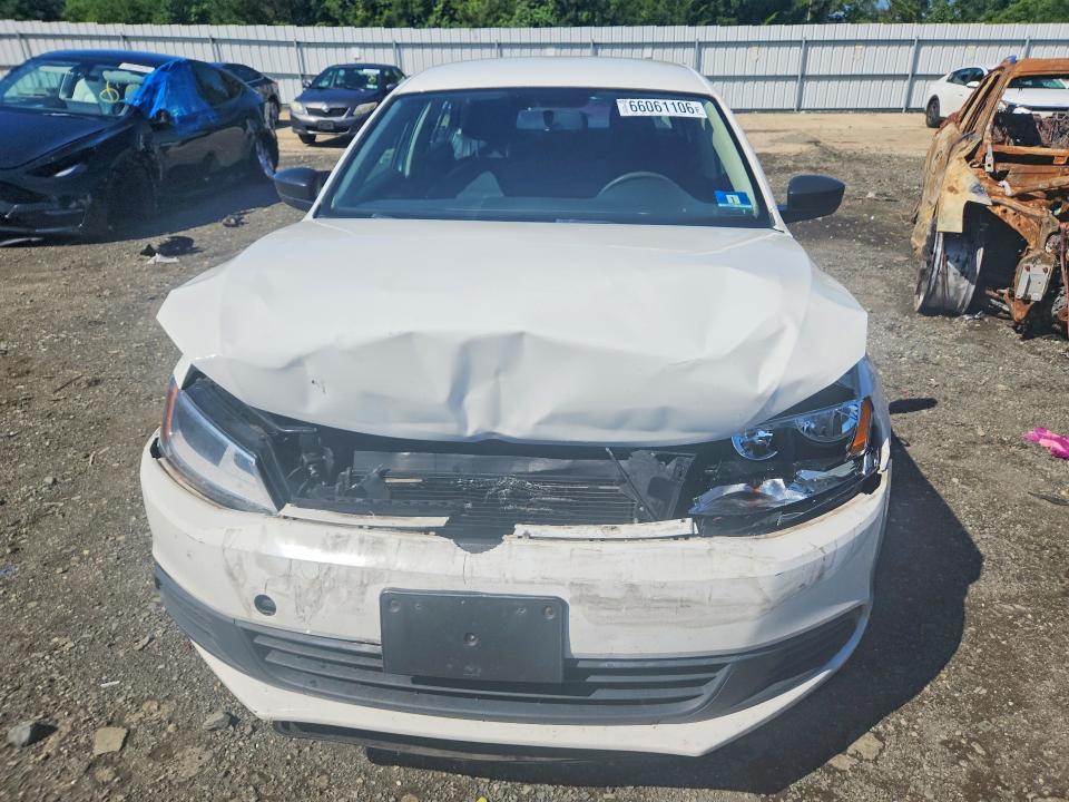 صورة رقم 5 من المزاد - 2014 VOLKSWAGEN JETTA مع VIN 3VW2K7AJ4EM234422