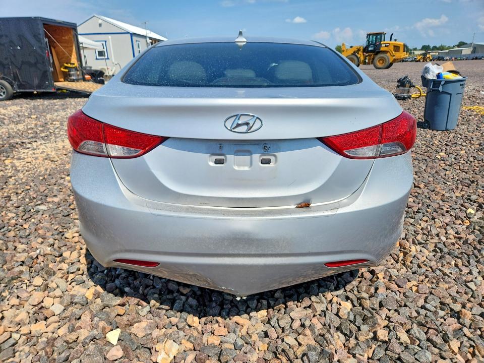 Photo 6 from auction – 2012 HYUNDAI ELANTRA with VIN 5NPDH4AE5CH062769